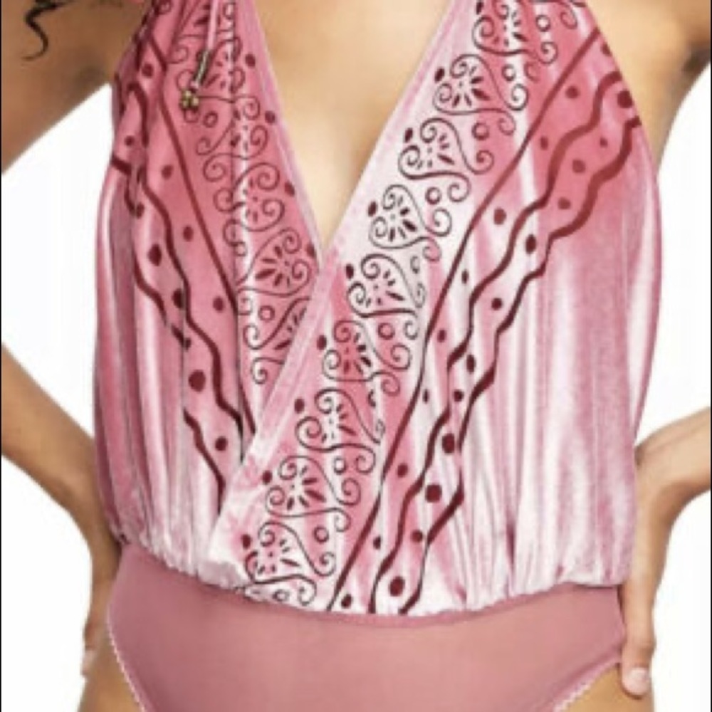 FREE PEOPLE body new with tag SIZE S